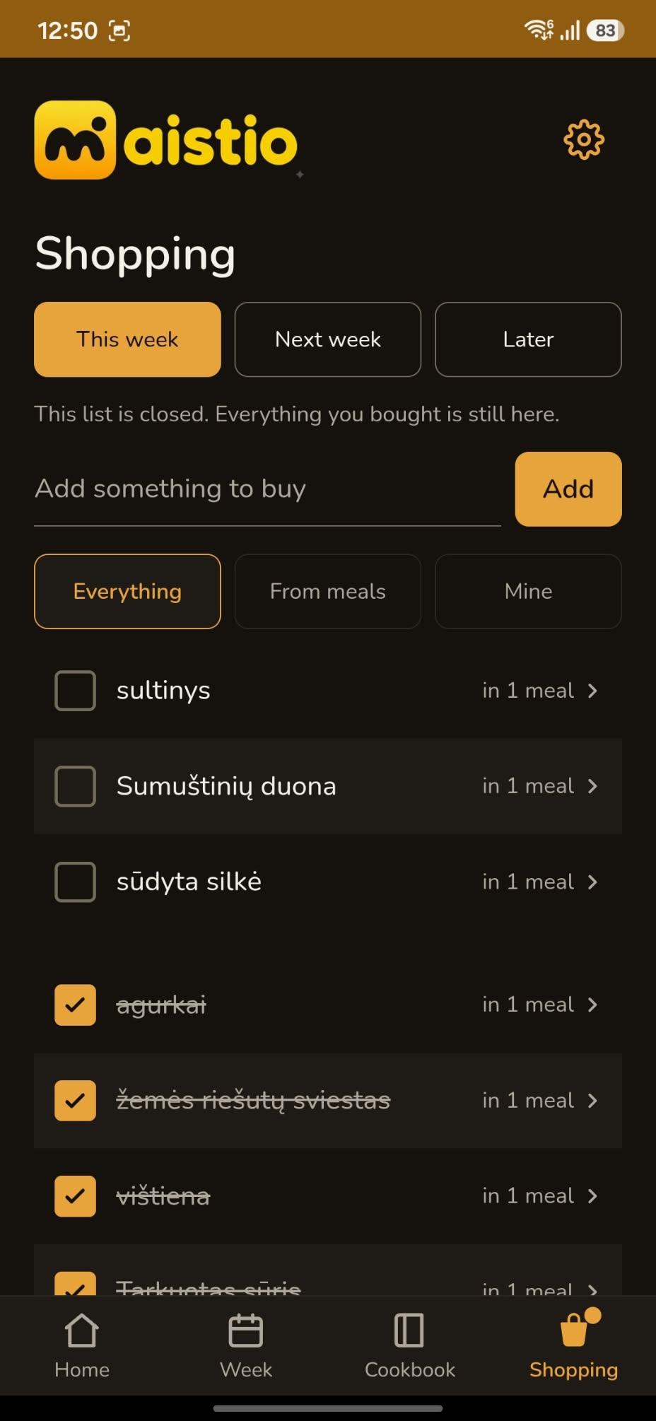 Shopping list with meal-linked ingredients, extras, and checked purchases